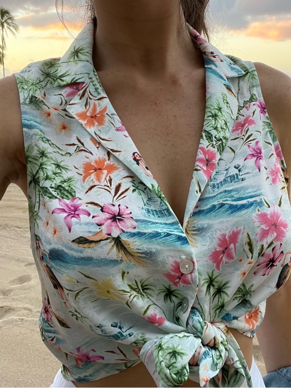 Show me your Mumu tropical Tie-Front Crop Top - White Multi
